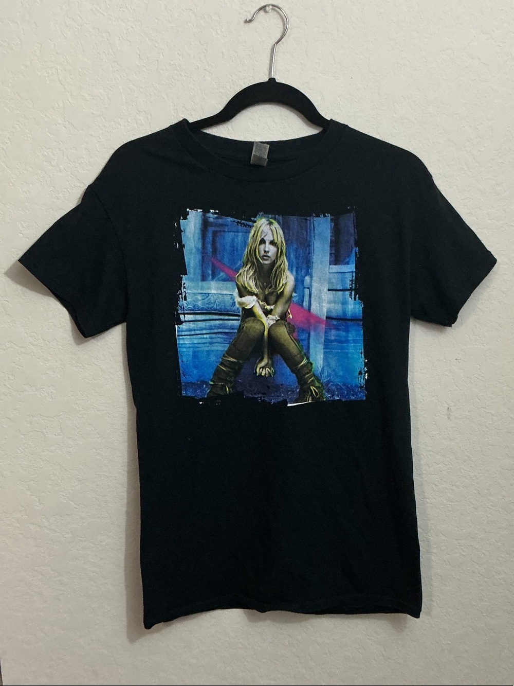 🎤 Britney Spears "I'm a Slave 4 U" Photo Graphic T-Shirt 🎤